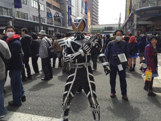 Illustration for article titled Cosplay Overruns the Streets of Osaka